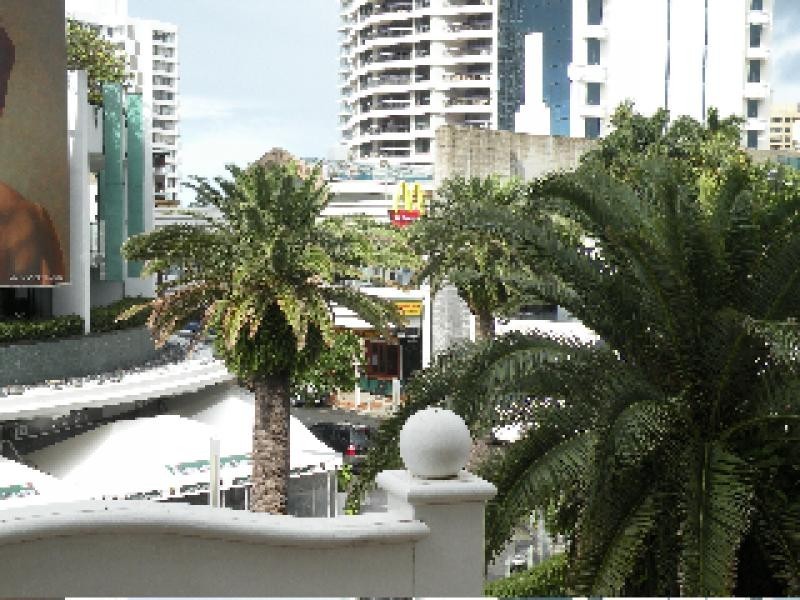 2213/24-26 Queensland Ave, Broadbeach QLD 4218