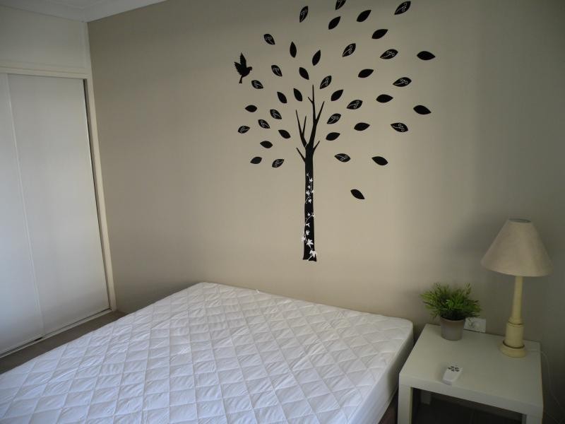 8/3 Vista, Surfers Paradise QLD 4217