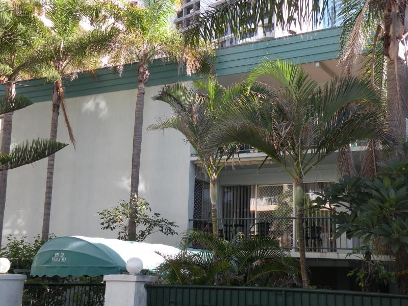 8/3 Vista, Surfers Paradise QLD 4217
