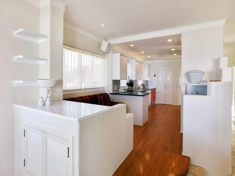 17 Hedges Ave, Mermaid Beach QLD 4218