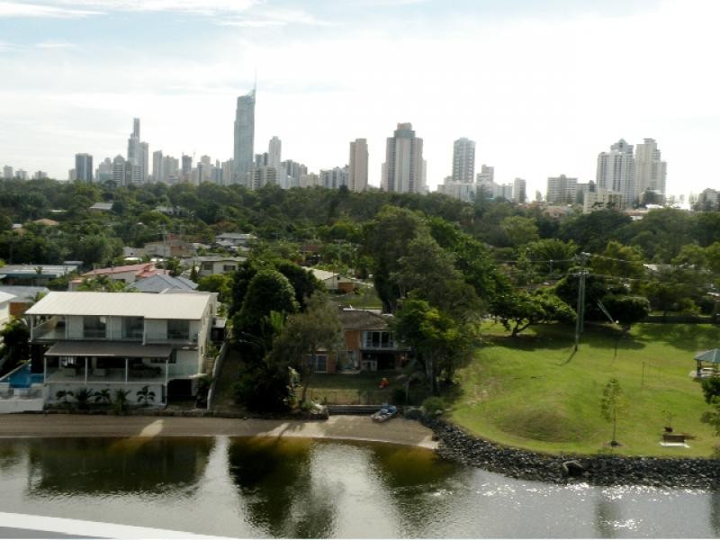 1610/33 TE Peters Drv, Broadbeach Waters QLD 4218