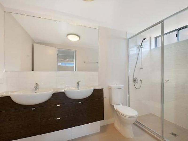 D2-09/154 Musgrave Ave, Southport QLD 4215