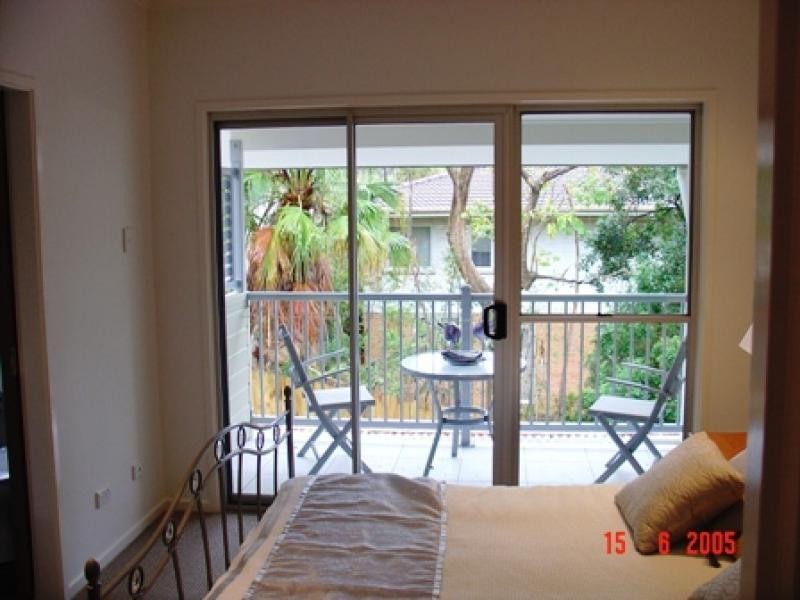 106 Carrmody Rd, St Lucia QLD 4067