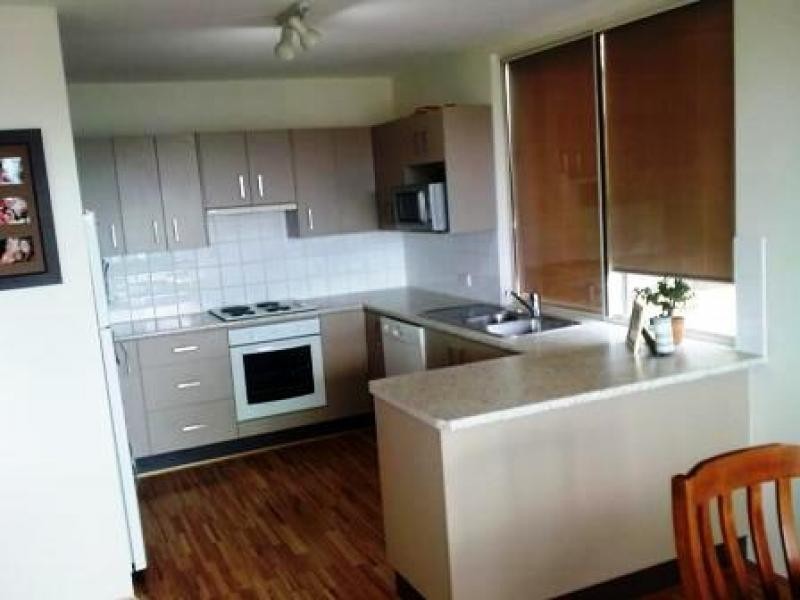 60 Bellevue Tce, St Lucia QLD 4067