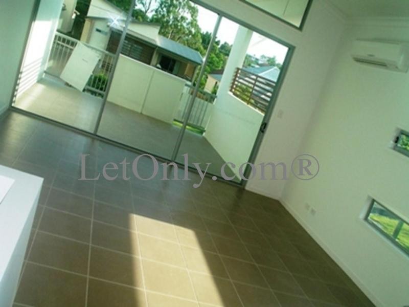 Arbinger st, Morningside QLD 4170