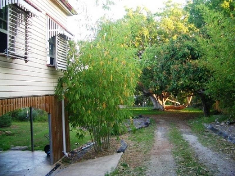 Ferrett St, Sadliers Crossing QLD 4305