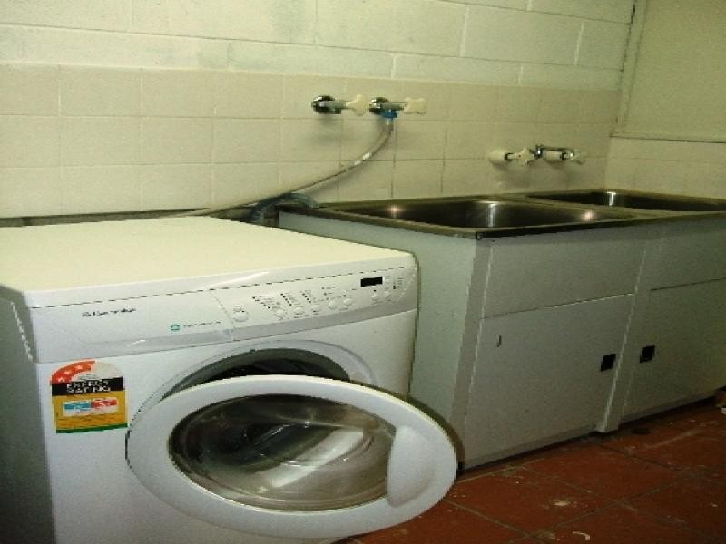 Mitre st, St Lucia QLD 4067