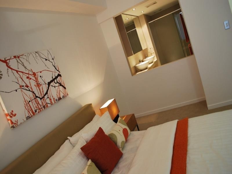 Chevron Island QLD 4217