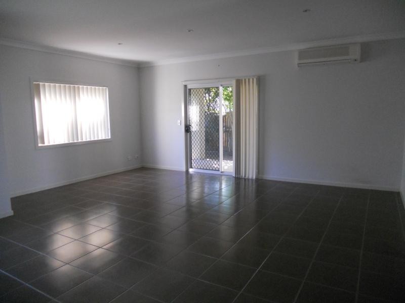 2/4 Boobook Court, Buderim QLD 4556