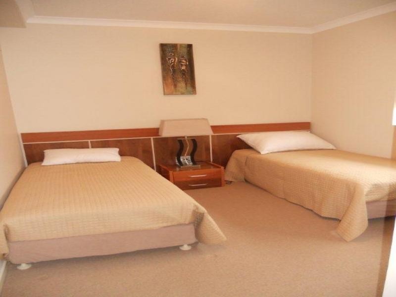 Alexandra Headland QLD 4572