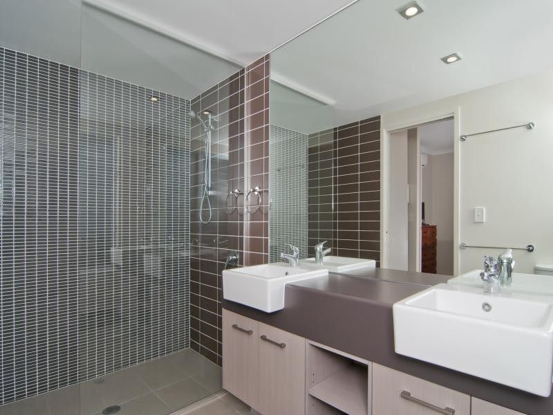 Alexandra Headland QLD 4572