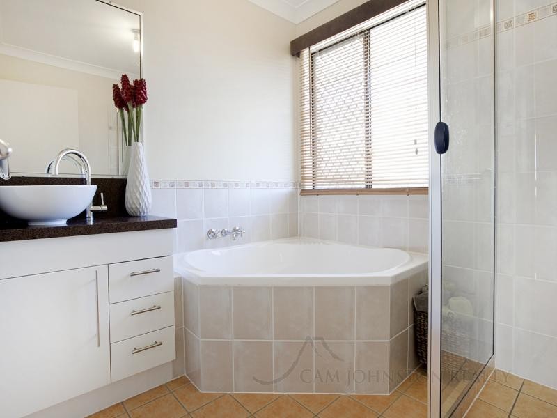 52 Queens Circuit, Geebung QLD 4034