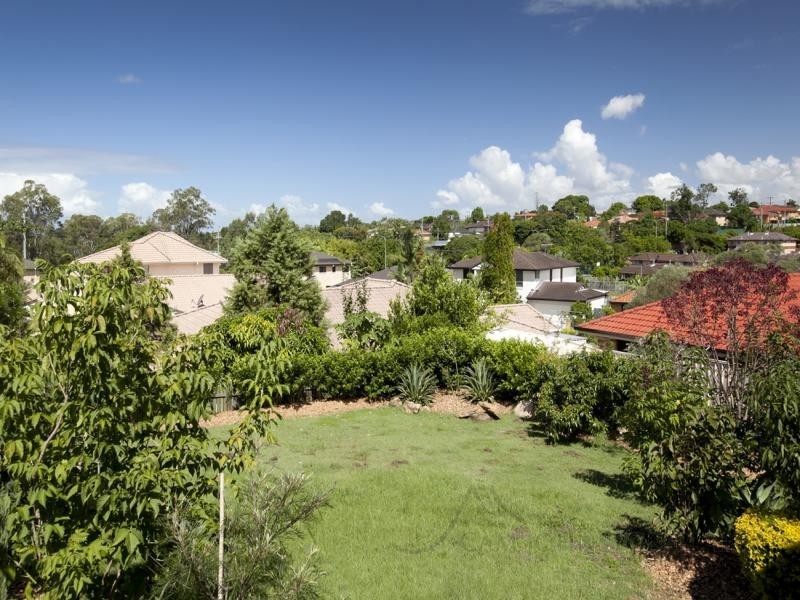 52 Queens Circuit, Geebung QLD 4034