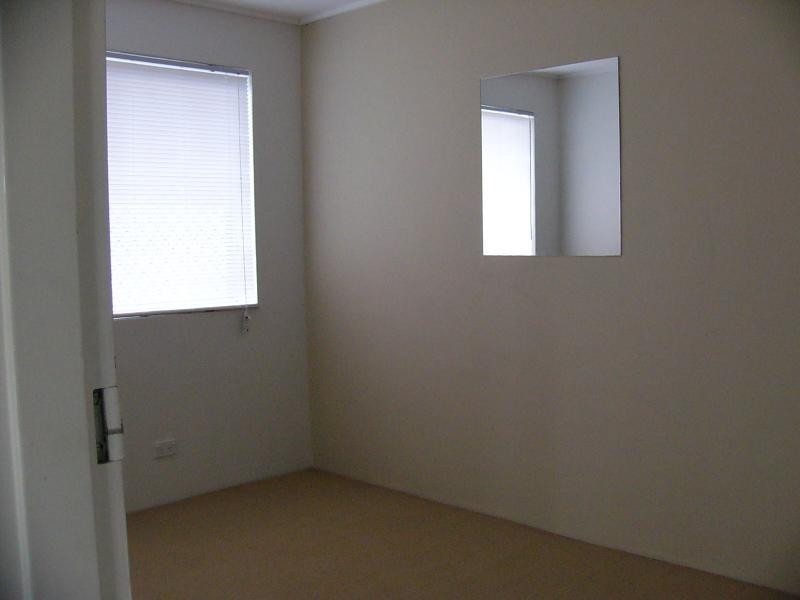 2/60 Crest, Mount Gravatt East QLD 4122