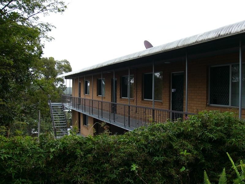 2/60 Crest, Mount Gravatt East QLD 4122