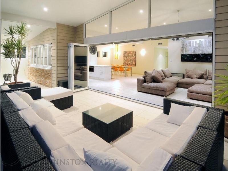11 Bombala Terrace, Caloundra QLD 4551