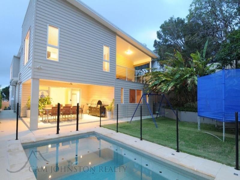 11 Bombala Terrace, Caloundra QLD 4551