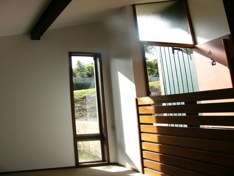 4 Merrilyn, Chapel Hill QLD 4069