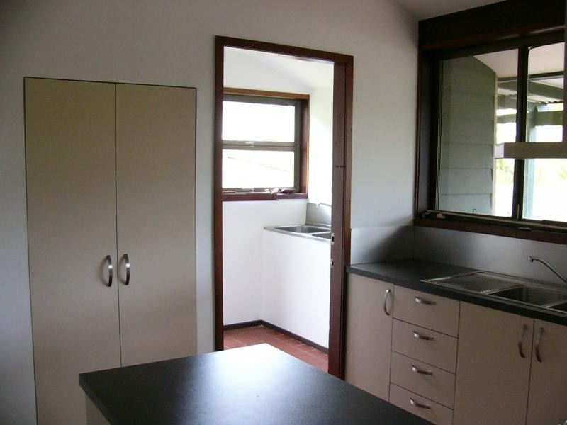 4 Merrilyn, Chapel Hill QLD 4069