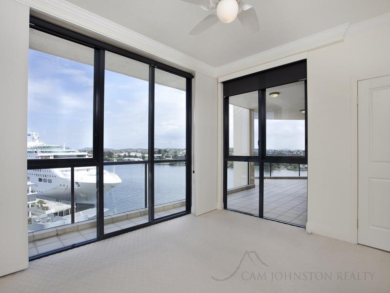 36/27 Harbour Drive, Hamilton QLD 4007