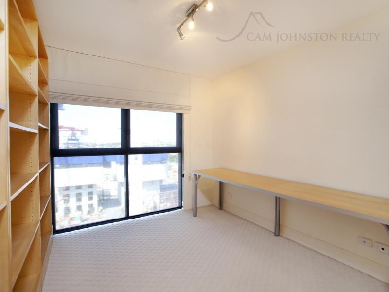 36/27 Harbour Drive, Hamilton QLD 4007