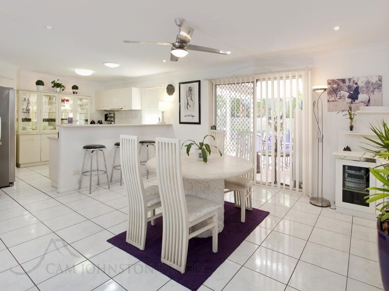 12 Queens Circuit, Geebung QLD 4034