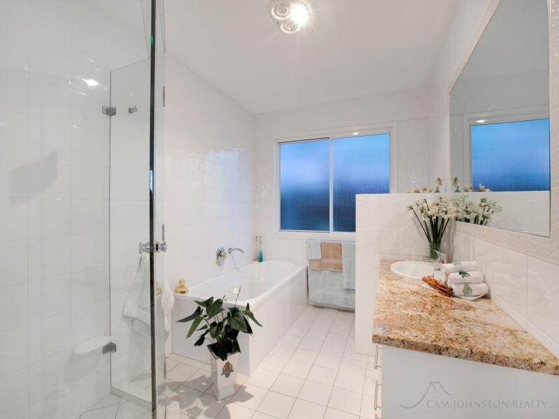 21 Birdwood Terrace, Auchenflower QLD 4066