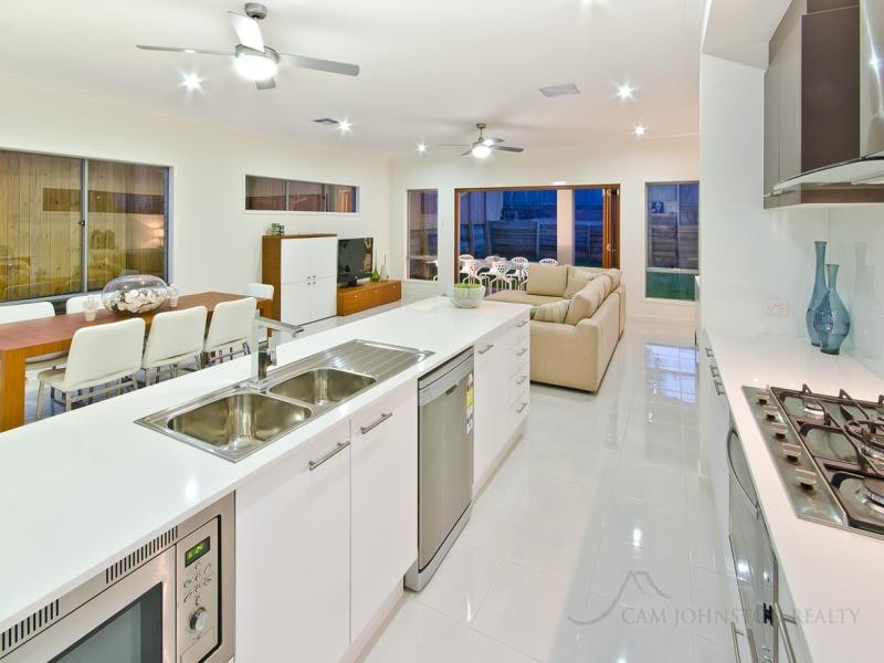 4 Crofton Street, Geebung QLD 4034