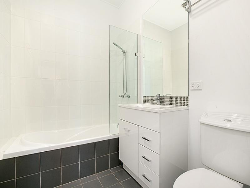 120 Swan Street, Gordon Park QLD 4031