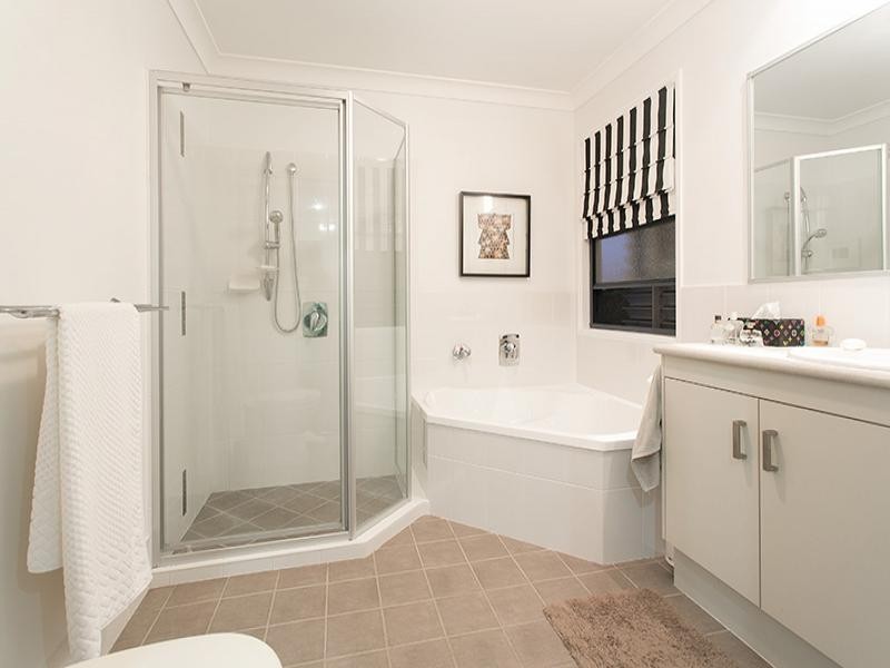 27 Grainger Street, Wynnum QLD 4178