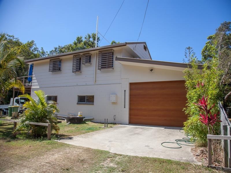 2 Millers Lane, Amity Point QLD 4183