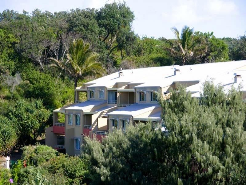 1 Samarinda Drive, Point Lookout QLD 4183