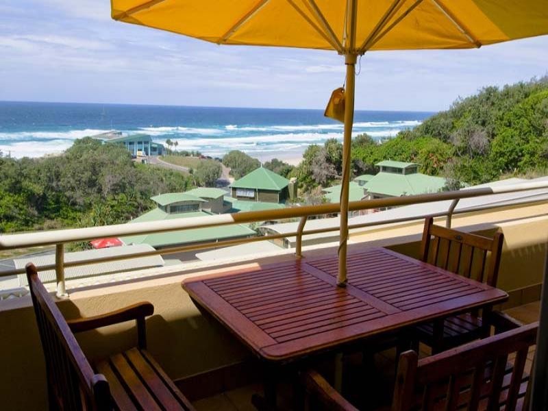 1 Samarinda Drive, Point Lookout QLD 4183
