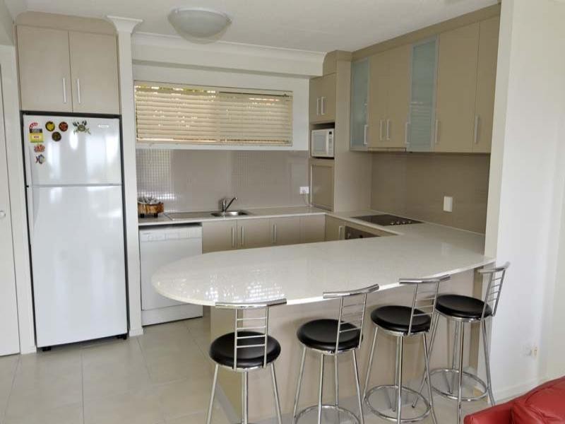 1 Samarinda Drive, Point Lookout QLD 4183