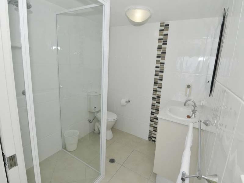 1 Samarinda Drive, Point Lookout QLD 4183