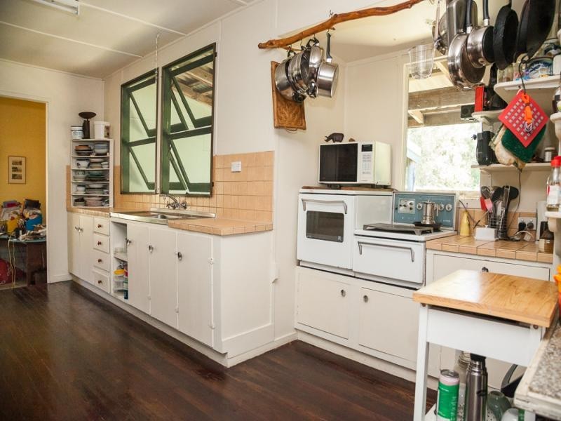 75 Mooloomba Road, Point Lookout QLD 4183