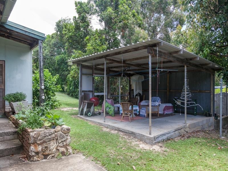 75 Mooloomba Road, Point Lookout QLD 4183