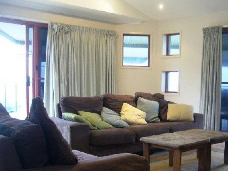 2/23 Mooloomba Road, Point Lookout QLD 4183