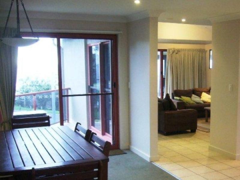 2/23 Mooloomba Road, Point Lookout QLD 4183