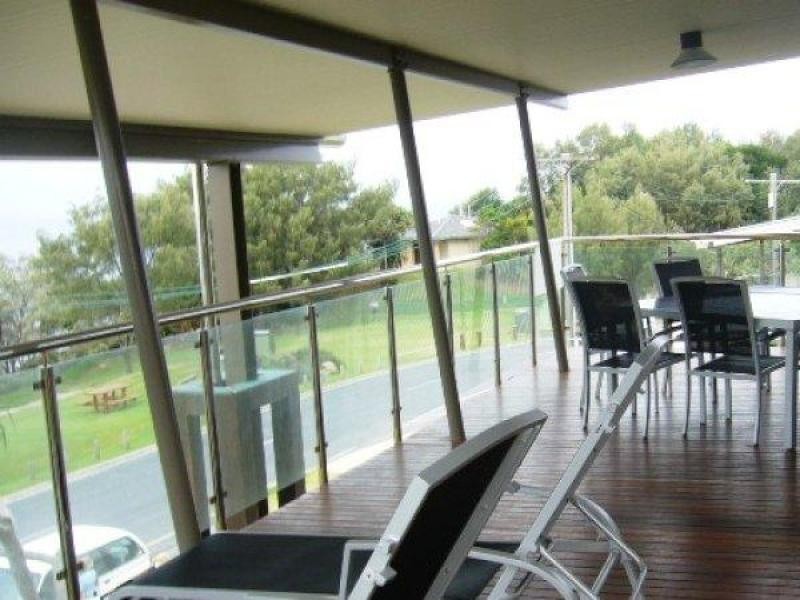 2/23 Mooloomba Road, Point Lookout QLD 4183