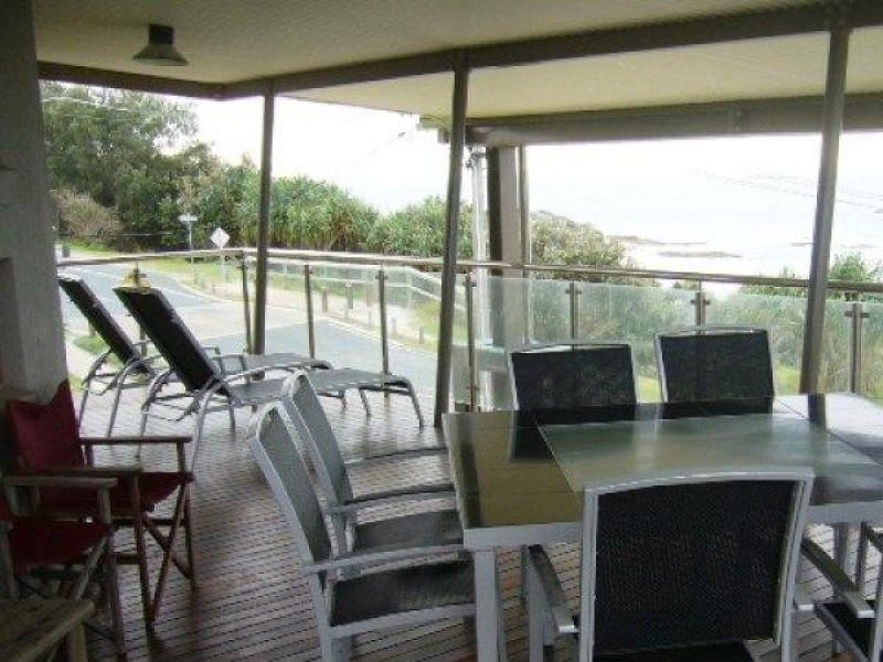 2/23 Mooloomba Road, Point Lookout QLD 4183