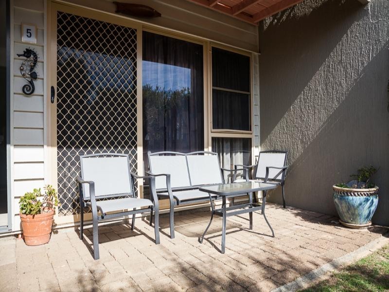 5/Pandanus Palms Cumming Parade, Point Lookout QLD 4183