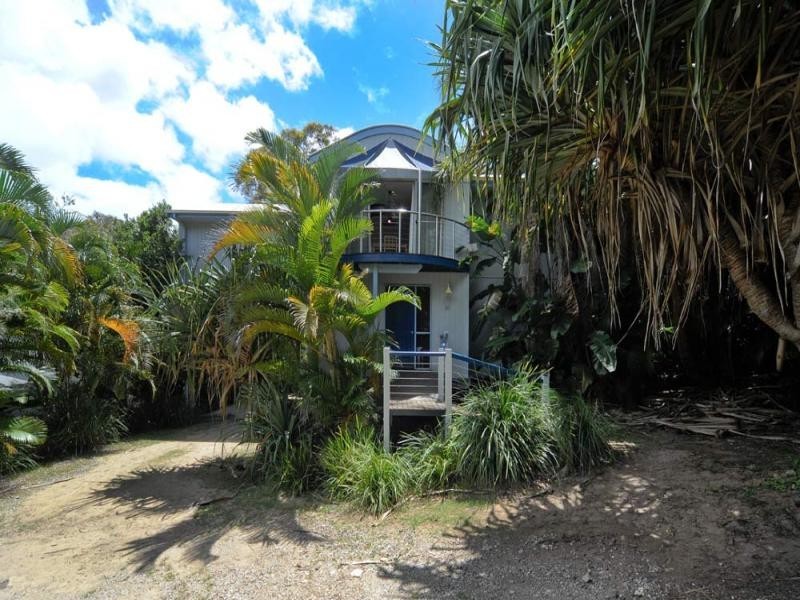 81 Tramican Street, Point Lookout QLD 4183