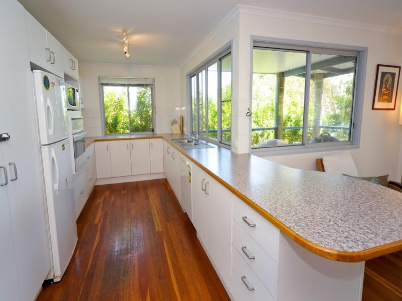 81 Tramican Street, Point Lookout QLD 4183