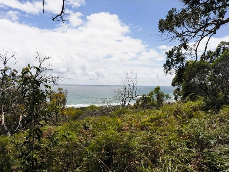 81 Tramican Street, Point Lookout QLD 4183