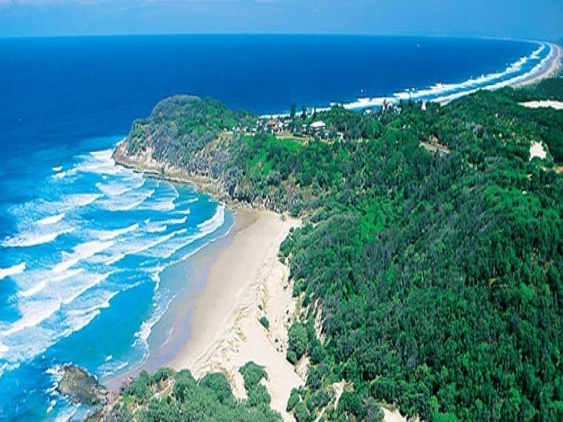 75 Tramican Street, Point Lookout QLD 4183