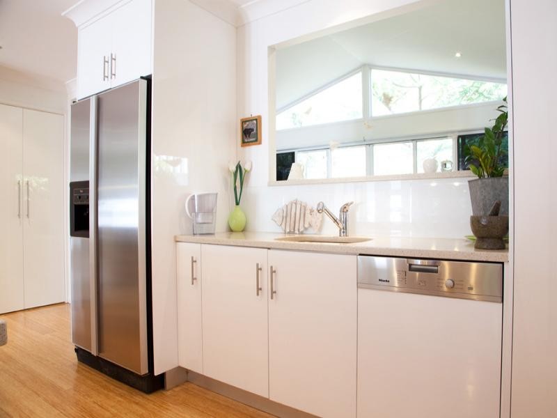 64 Kindara Street, Amity Point QLD 4183