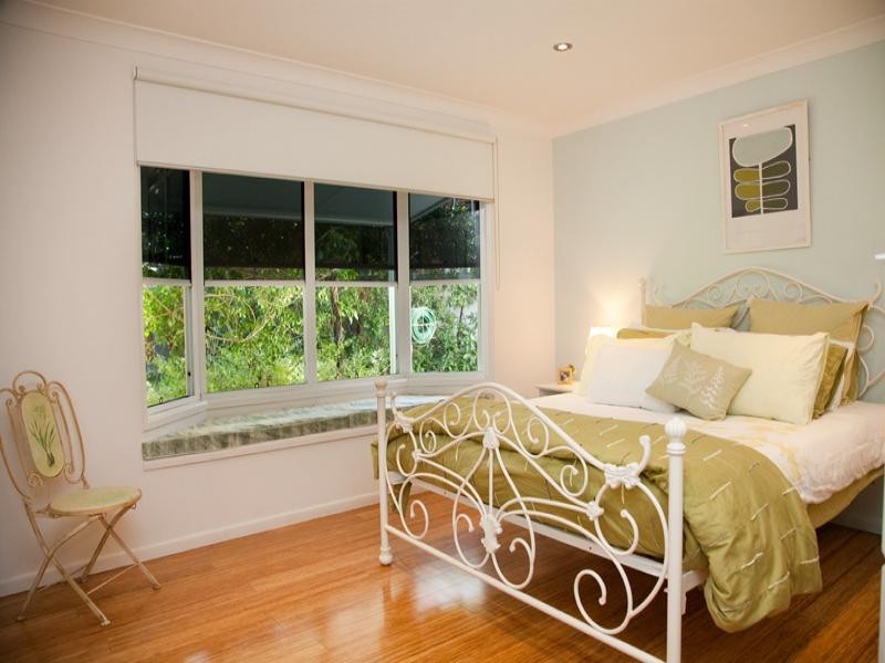 64 Kindara Street, Amity Point QLD 4183