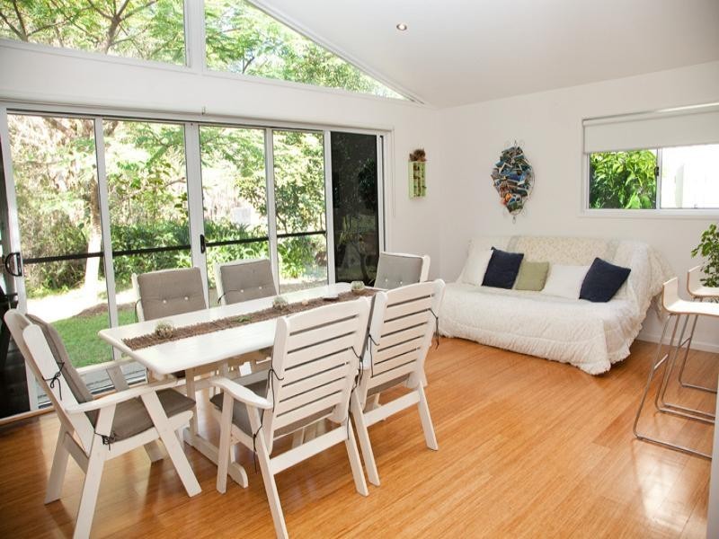 64 Kindara Street, Amity Point QLD 4183