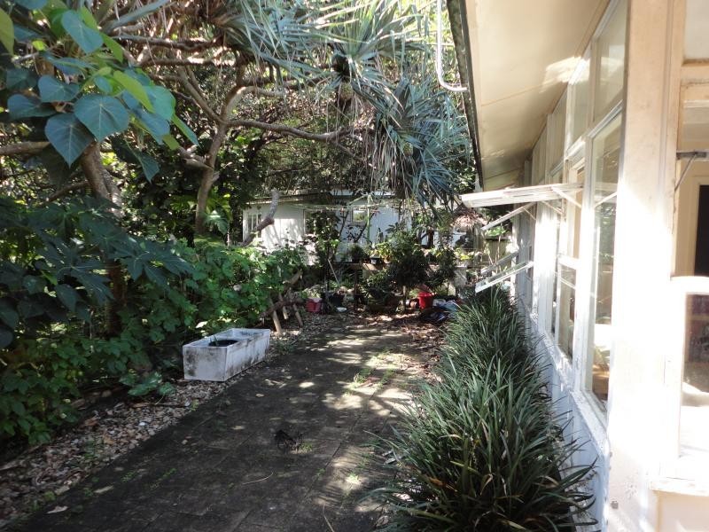 15 Yarrong Road, Point Lookout QLD 4183